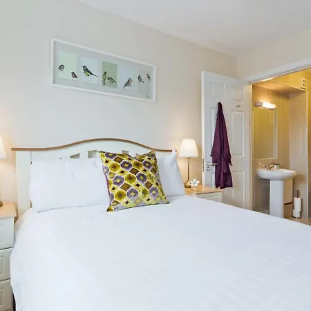 Апартаменты Pearse Street *