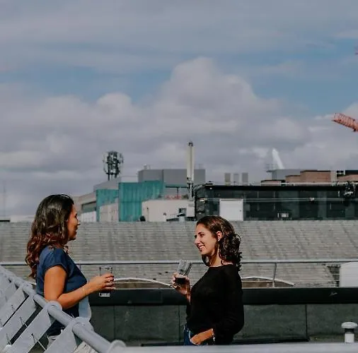 Pearse Street Apartment *