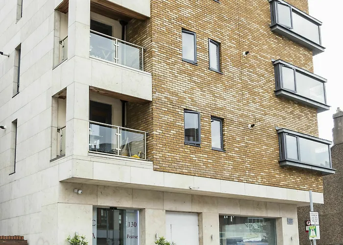 Pearse Street Dublin